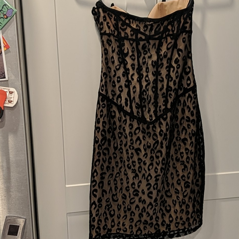 Bebe lace strapless dress - Picture 3 of 4